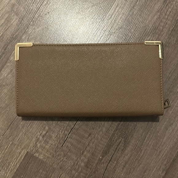 Wallet - Picture 1 of 3